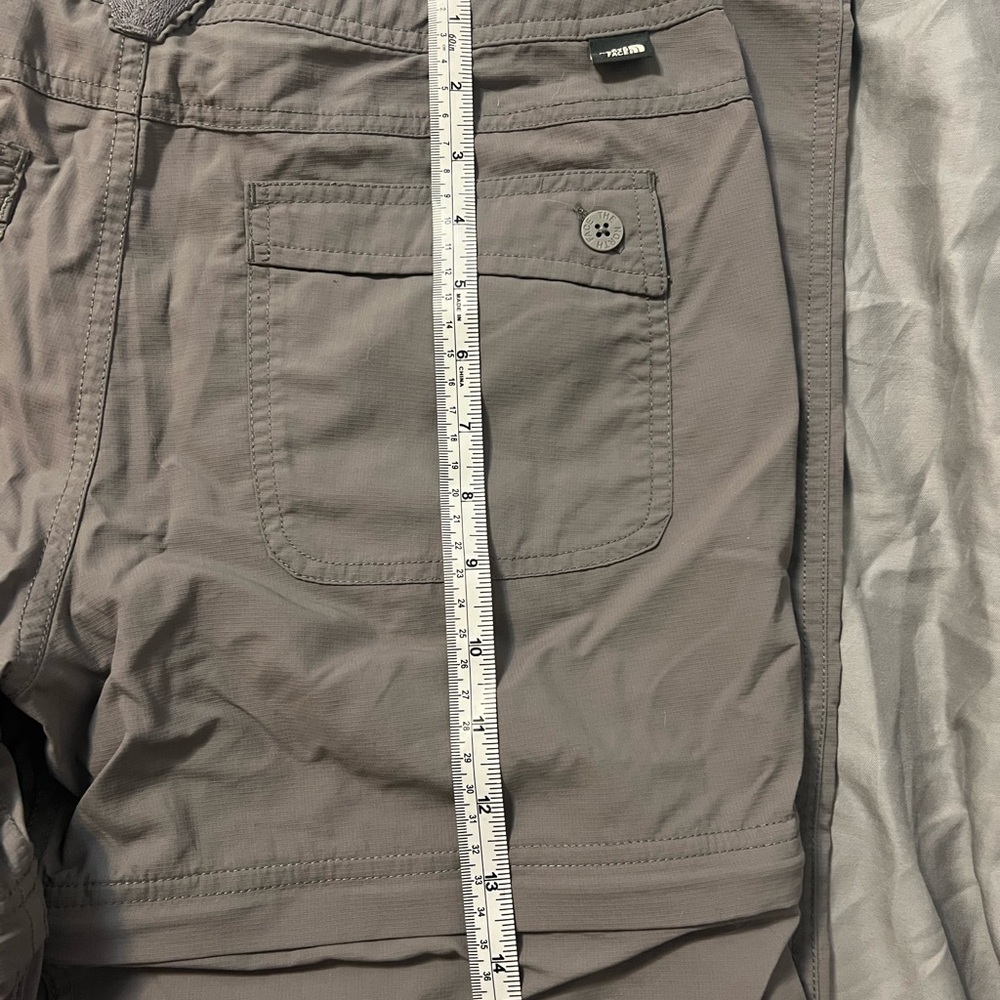 The North Face | Convertible Zip Off Hiking Pants - Picture 7 of 12